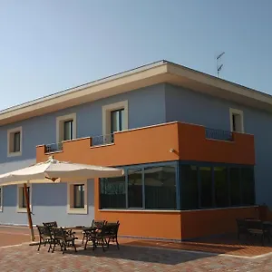 https://hotel-nautico-pozzallo.sicilyhotelsitaly.net