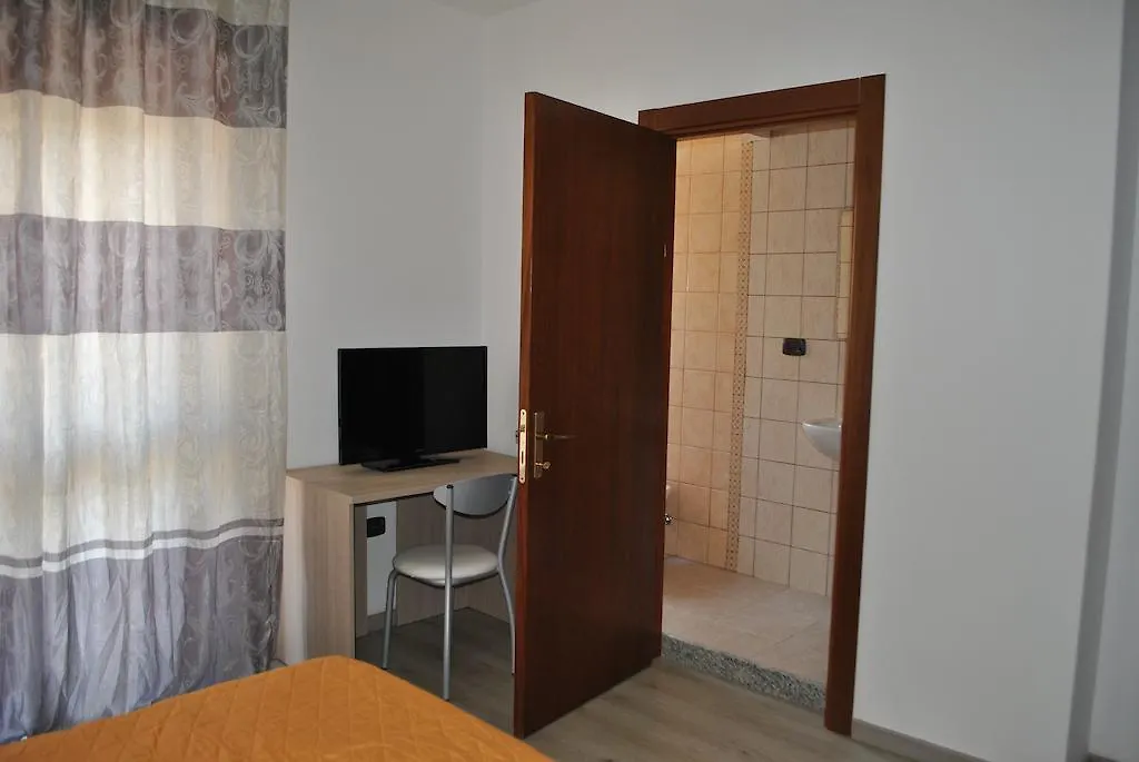 Raxul Room Sestu