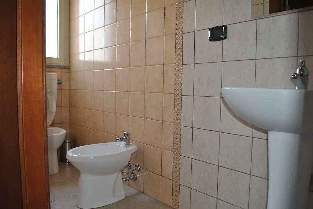 Pensjonat Raxul Room Sestu
