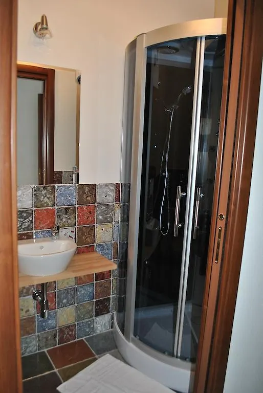** Pensjonat Raxul Room Sestu Włochy