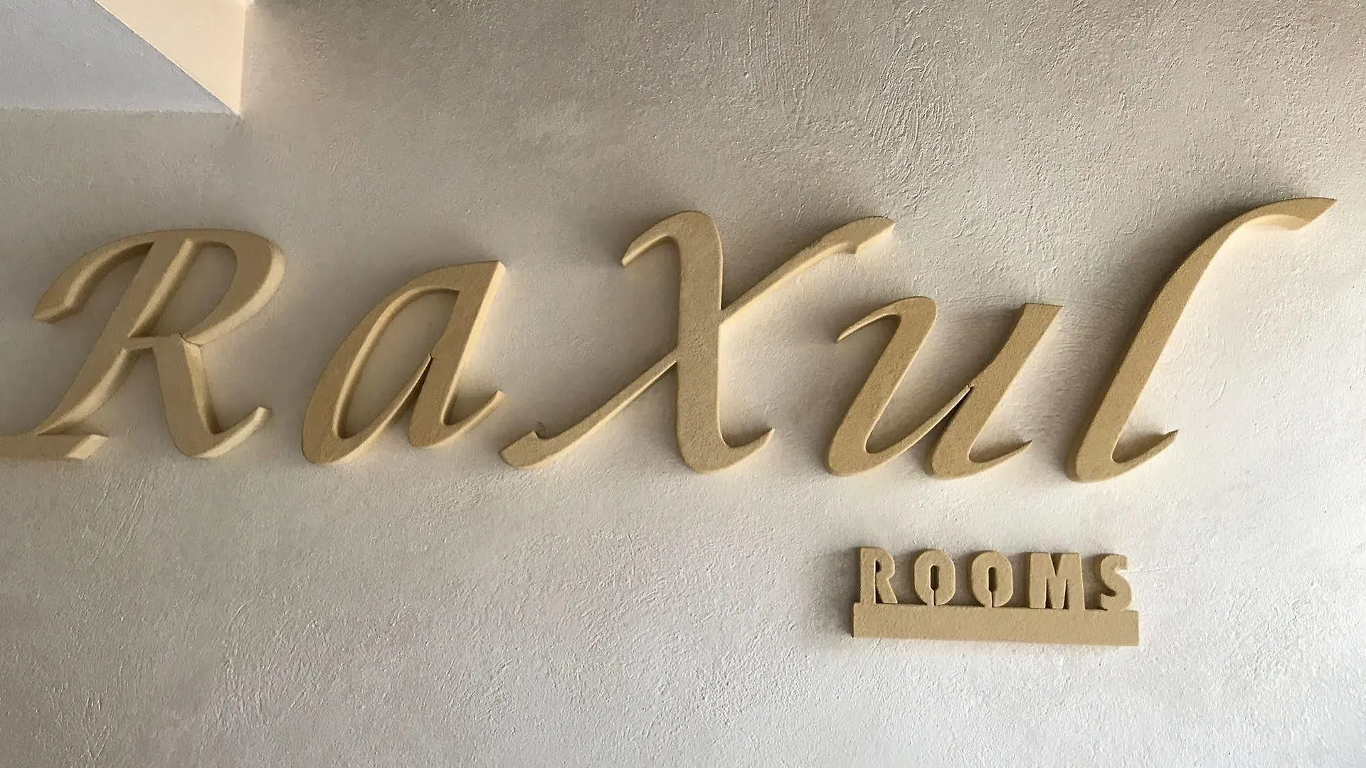 ** Pensjonat Raxul Room Sestu Włochy